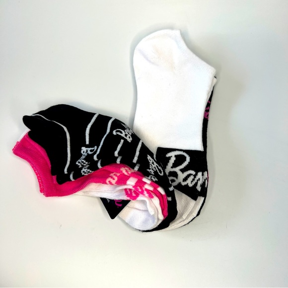BARBIE 5 Pairs No-Show Socks Shoe Size 4-10 NWT - Picture 5 of 9